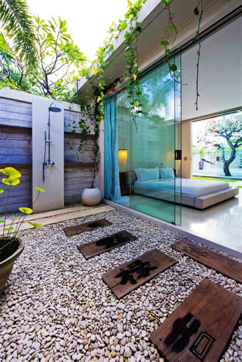 25 Luxurious Outdoor Shower To Stay Relaxed And Fresh