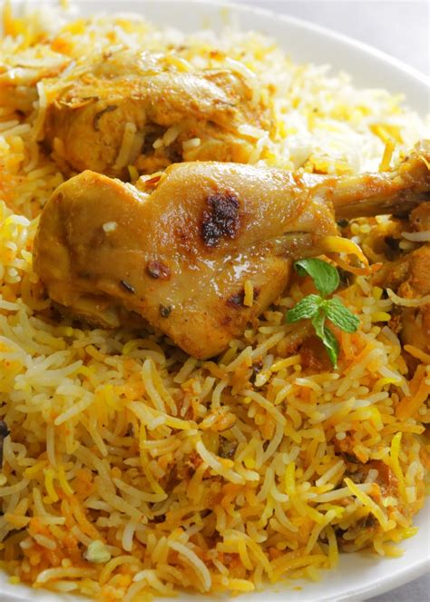Hyderabadi Chicken Dum Biryani Vismai Food