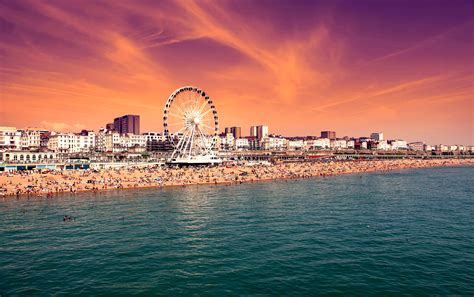 Brighton is one of the few remaining design houses where designers sketch each creation by hand and then follow the product from concept to completion. Brighton Tipps | Urlaubsguru.de