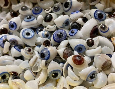ⱽᴵᴺᵀᴬᴳᴱ 1pc Antique Glass Eye 1890s Flawed Miniature Eyeball Etsy
