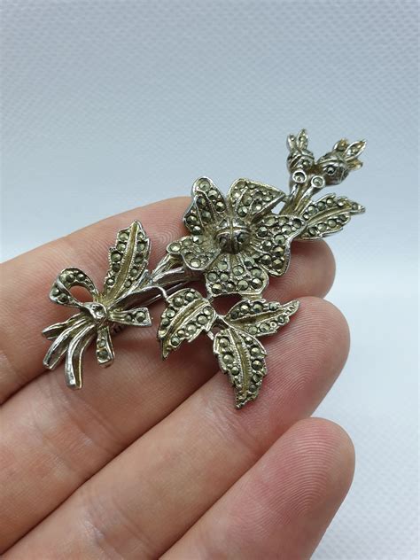 Vintage Silver Coloured Marcasite Flower Brooch Pin Base Metal Large