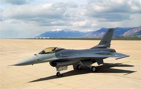 Об этом сообщило местное министерство национальной обороны. 「F16」の画像検索結果