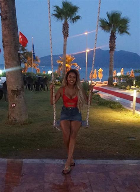 Geordie Shores Zahida Allen Spills From Her Bikini With Boob Selfie Daily Star