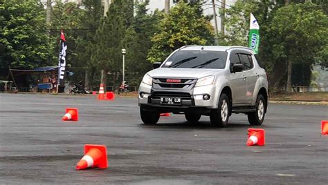 Preparing for a drive or knowledge test? Korlantas Polri Bangun Safety Driving Centre, Untuk Apa ...