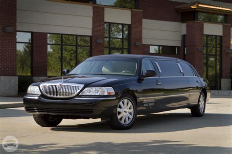 Black Lincoln Towncar Dream Limousines Inc Online Reservation