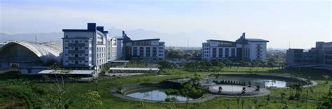 5 Universitas Swasta Terbaik Di Bandung Versi Kemenrisetdikti