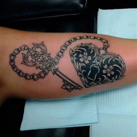 Rose flowers are magical and visually captivating given the adorable colors that they come with. Ray Alfano, Tattoo Artist - Skull Tattoos, Rose Tattoos ...