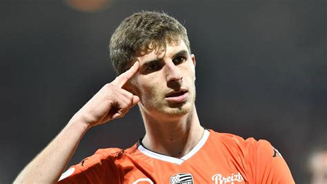 Ligue 2. Le FC Lorient poursuit sa belle série face au Red Star