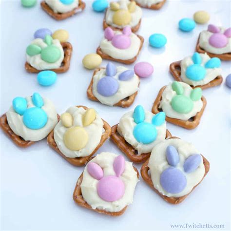 How To Make Easy Easter Bunny Snacks With Pretzels