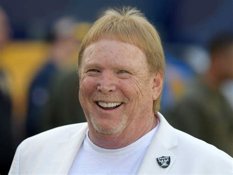 Raiders News Mark Davis Not Planning On Attending Games If Fans Cant