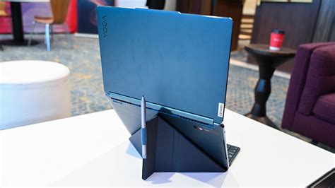 Lenovo Yoga Book I Is The Dual Screen Laptop Of Your Dreams Review Geek