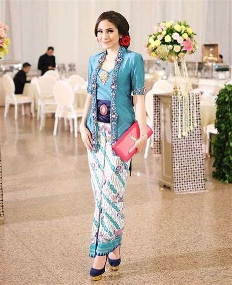 kebaya kutu baru batik kebaya kebaya dress dress brokat batik dress kebaya brokat kebaya