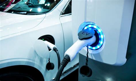 Battery Electric Vehicles Market Set To Hit 425 Billion By 2025