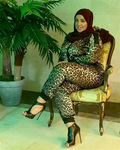 beautiful iranian women women with beautiful legs arab girls hijab girl hijab sexy shirt