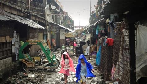 slums and poverty traps