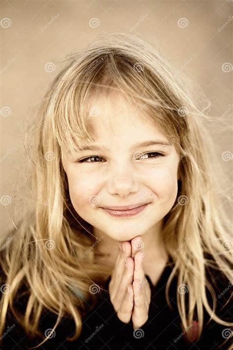 Little Girl Praying Stock Image Image Of Worship Female 17018871