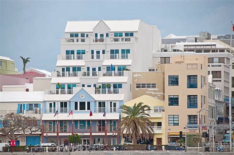 Front Street Bermuda Stock Photos Pictures And Royalty Free Images Istock
