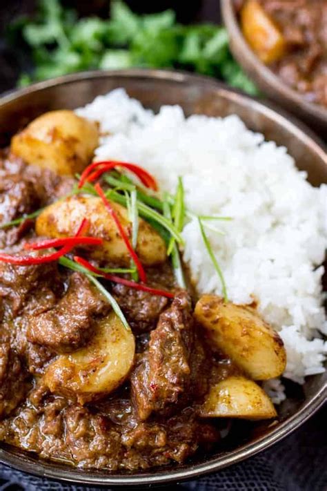 Slow Cooked Beef Massaman Curry Rich Fall Apart Beef In A Spicy