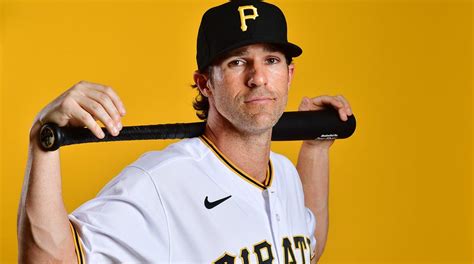 Pirates Call Up 33 Year Old Infielder After More Than Decade In The