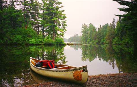 Canoeing With Naturetrek Canada