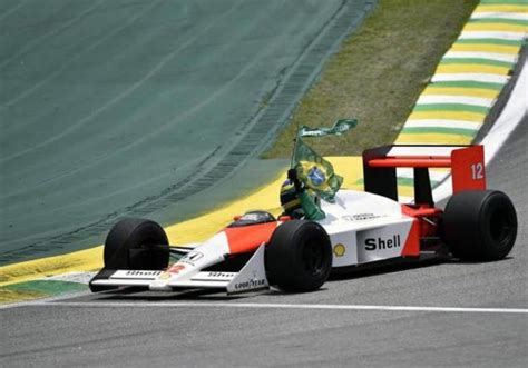 Bruno Senna Emociona Fãs Capacete E Mclaren De Ayrton Em Interlagos