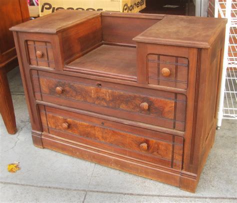 Uhuru Furniture And Collectibles Sold Eastlake Vanity 75