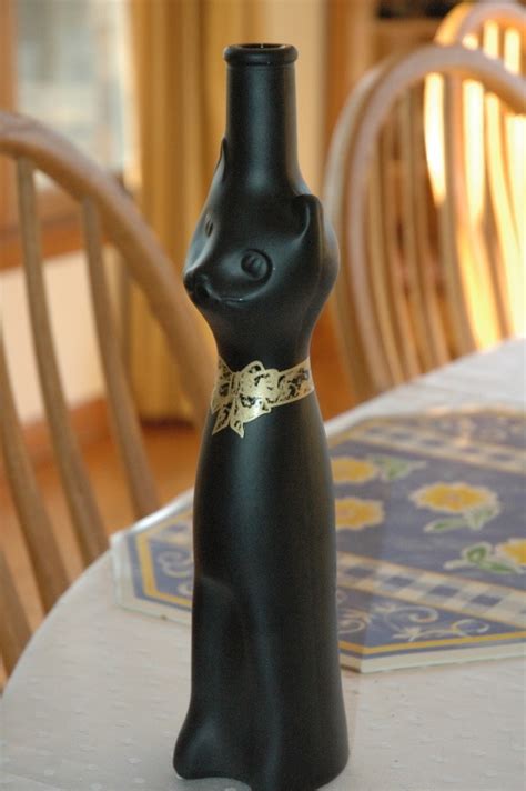 I Love These Cat Wine Bottles They Come In All Different Colors Around The Holidays The Wine