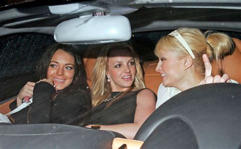 Paris Hilton Recreates Iconic Britney Spears And Lindsay Lohan Photo