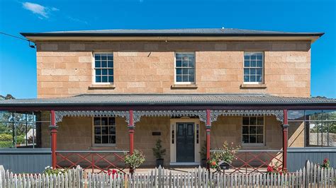 Historic Sandstone Home In The Heart Of Richmond