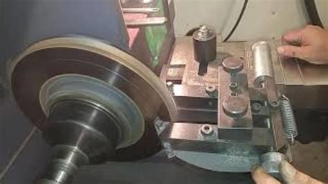 How To Resurface A Brake Rotor On A Rotor Cutting Machine With Video