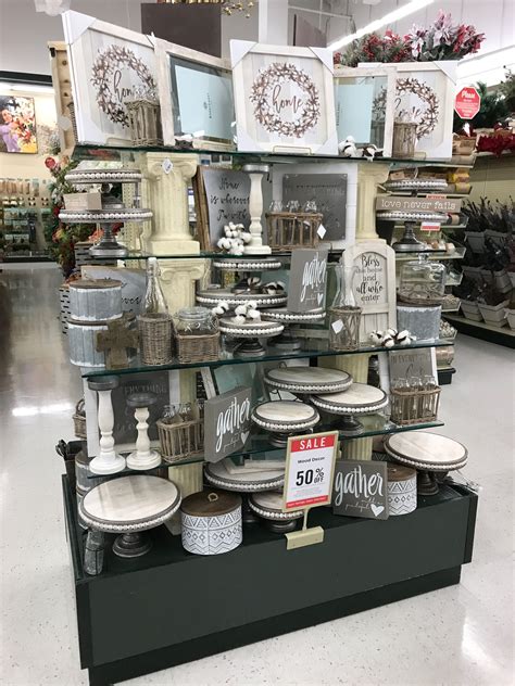 You can give your home a cozy farmhouse charm without breaking the bank or spending too much time on the projects. Pin by Heidi Contreras on Hobby Lobby display ideas ...