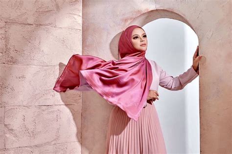 Siti sarah binti raisuddin nama popular : Rasa penuh bersalah dan menyesal - Siti Sarah