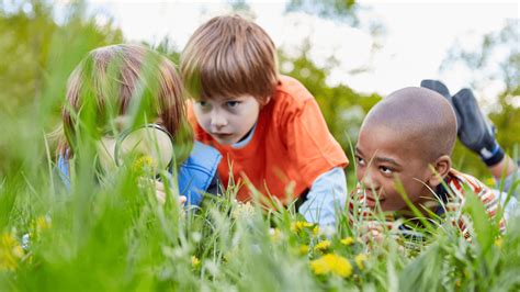 The Importance Of Curiosity In Kids And 2 Helpful Ways We Can Foster It