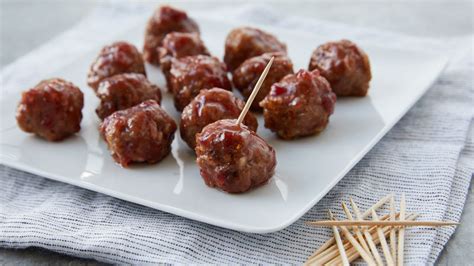 Turkey Meatballs In Cranberry Sauce Recipe Bettycrocker Com