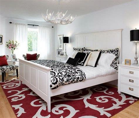 Those are one of a kind 15 black and white bedroom ideas that we are sure you love. 48 samples for black white and red bedroom decorating ...