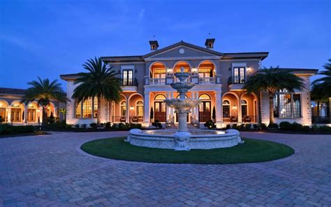 Pin By Allie Watkins On Homey And Dreamy Extravagant Homes Luxury