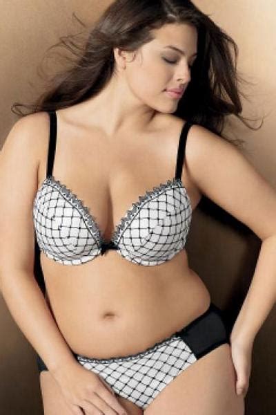 Ashley Graham Is Overweight And Everyone Is Just Afraid To Say It