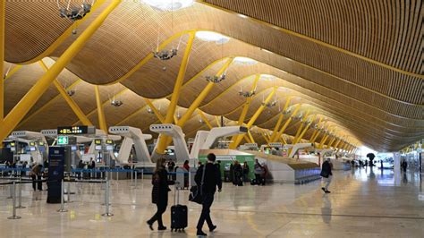 Madrid Barajas Adolfo Suárez Airport Is A 4 Star Airport Skytrax