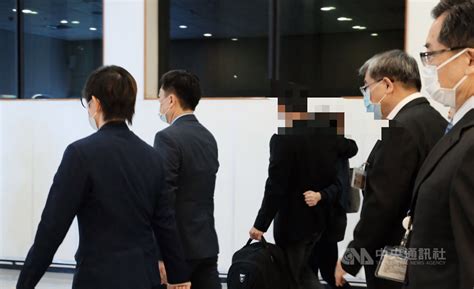 名站推薦 tips：2021年6月8日 更新失效連結 total 13 ». 長榮女大生雙親抵台 母親泣不成聲 | 社會 | 重點新聞 | 中央社 CNA