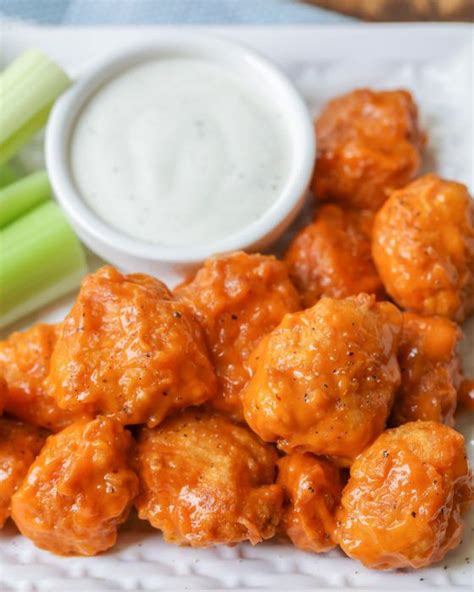 Combine flour, salt, black pepper, cayenne pepper, garlic powder, and paprika in a large bowl. Easy Boneless Buffalo Wings - A Go-To Appetizer | Lil ...