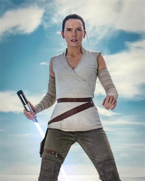 Star Wars The Rise Of Skywalker Will Re Address Rey S Parents Sort Of