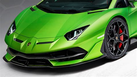 Lamborghini Aventador Gets Chrome Red Wrap Autoevolution