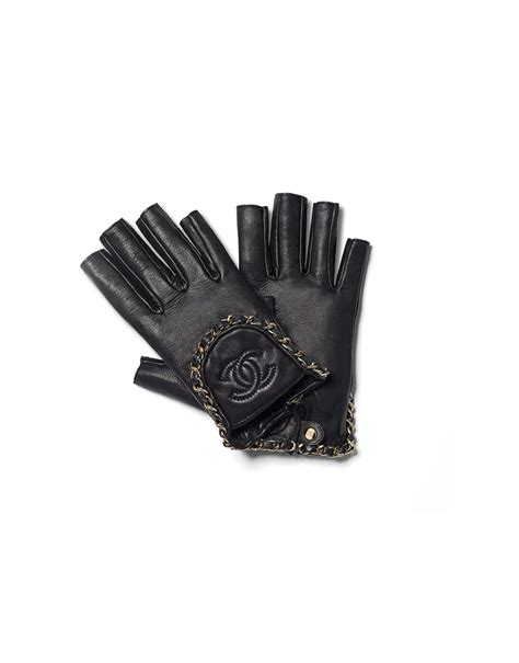 CHANEL Fashion - Gloves | Womens fashion accessories, Fashion gloves, Chanel fashion