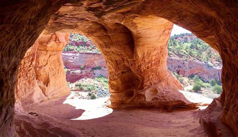If Youre Looking For A Quick Adventure Near Kanab Utah Hike Up To