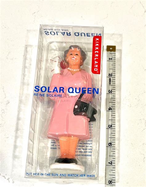 Sold Out New Kikkerland Solar Queen Elizabeth Pink Dress Waving Figurine Ebay