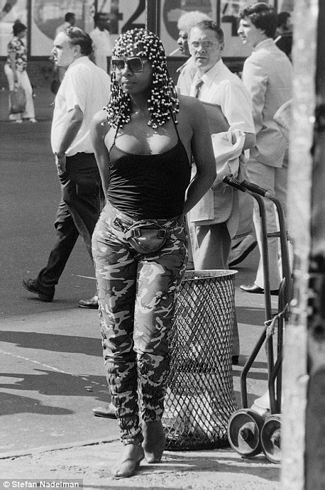 Pimps Prostitutes And The Destitute Bartender S 1970s Photos Reveal Times Square New Yorkers