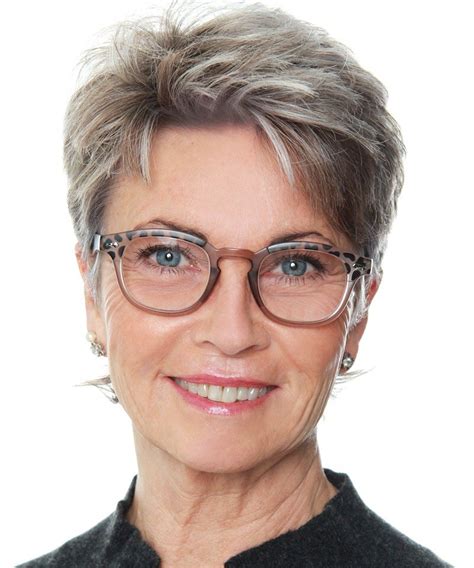 21 Short Hairstyles For Women With Grey Hair And Glasses