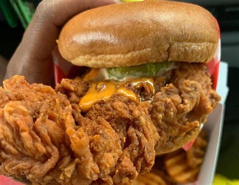 Hangry Joes Hot Chicken Opens Monday In Herndon The Burn