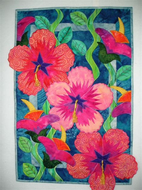 Happy Hibiscus Hawaiian Applique Quilt Hawaiian Quilt Patterns