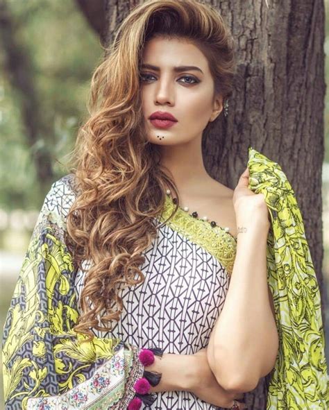 Best Pakistani Female Models Name List With Pictures 2023 2024
